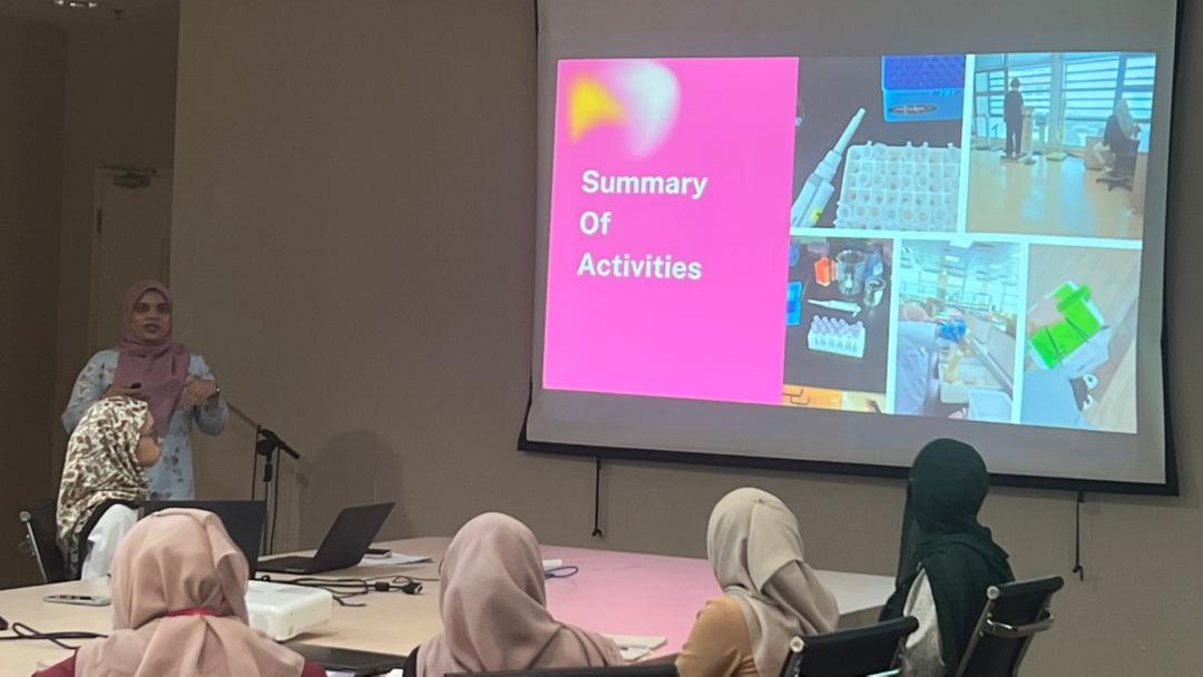 Siti Shazleena Abdul Aziz 