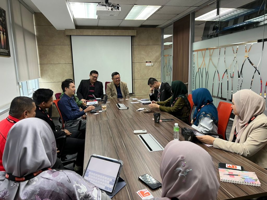 Perbincangan Kerjasama Industri antara Pusat Pengajian Citra Universiti dengan iPay88 (M) Sdn. Bhd.