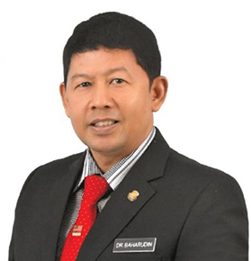 Prof. Datuk Dr Hj. Baharudin Hj. Puteh (Pengerusi Koperasi, Universiti Melaka, UNIMEL)