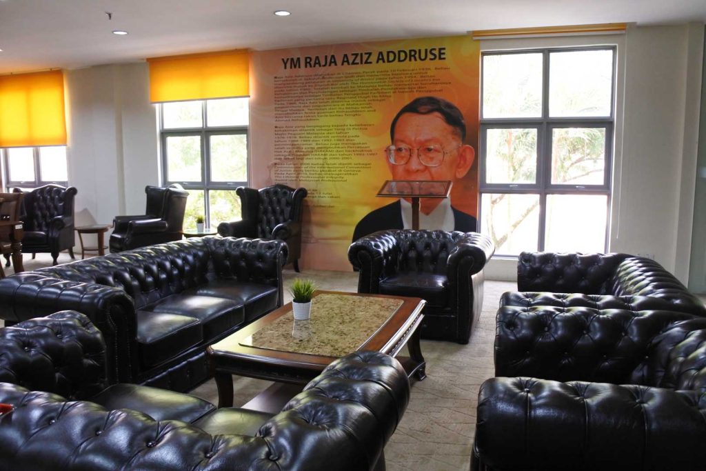 YM Raja Aziz Addruse Meeting Room