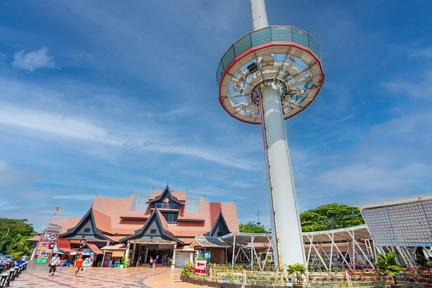 https://goingplaces.malaysiaairlines.com/