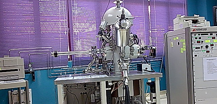 X-Ray Photoelectron Spectrometer  (XPS)