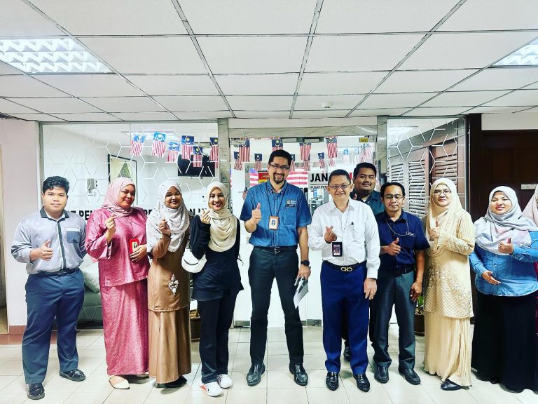 Lawatan Jawatankuasa EKSA ke PTj Rintis EKSA Sempena Program Gotong-Royong Perdana EKSA UKM