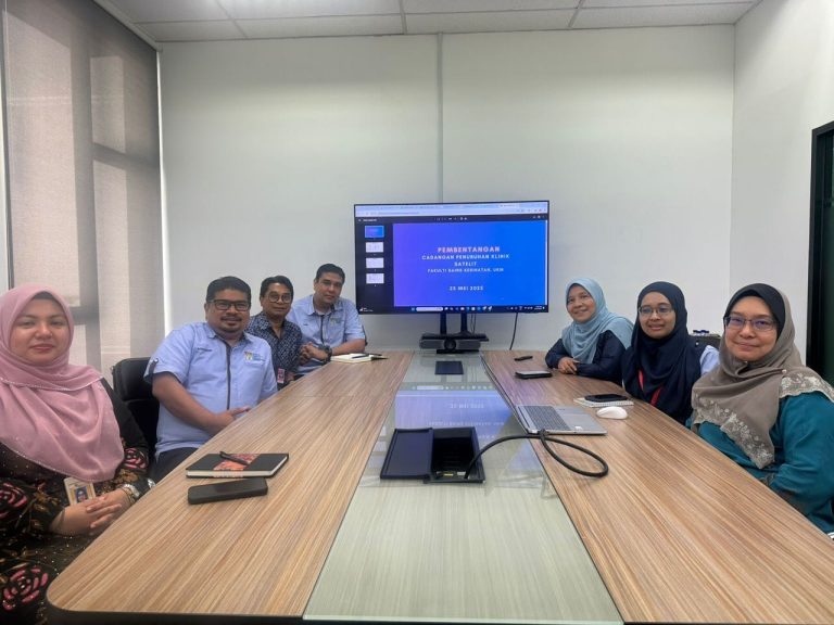 Perbincangkan Penubuhan Klinik Satelit Fakulti Sains Kesihatan (FSK) Universiti Kebangsaan Malaysia (UKM).