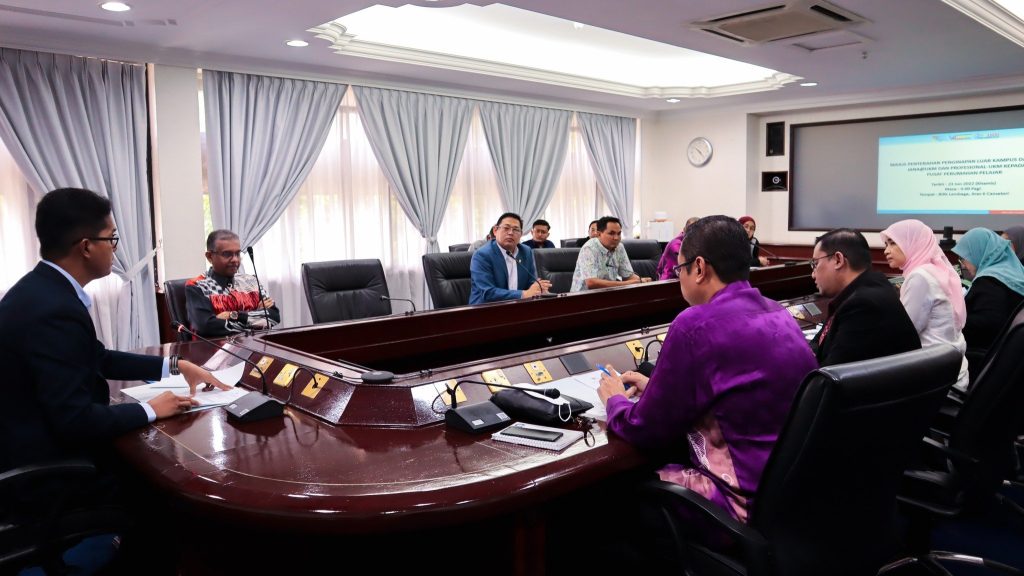 PUSAT PERUMAHAN PELAJAR4