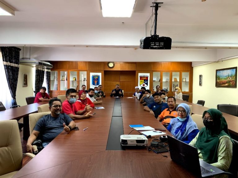 Taklimat Permohonan Lesen Perniagaan MPKj Bersama Kolej Keris Mas