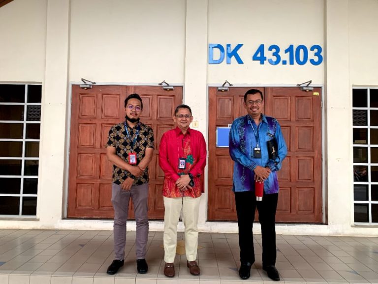 Lawatan Pemeriksaan Hasil Pembaikan Fasiliti di Dewan Kuliah KTAMS