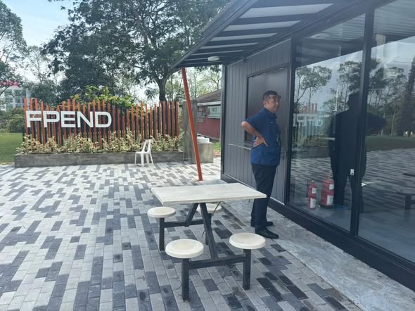 Tinjauan dan Perbincangan Berkaitan Kafeteria dan Kedai Cenderamata Baharu di Fakulti Pendidikan (FPEND