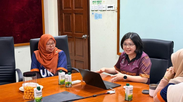 A sharing session titled “Active Living, Healthy Living: Weight Management & Diabetes Prevention” by Dr. Denise Koh Choon Lian