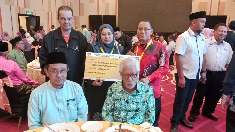 KESUKMA UKM Berjaya Terima Geran Bantuan Program Hal Ehwal Kesatuan Sekerja (PHEKS)