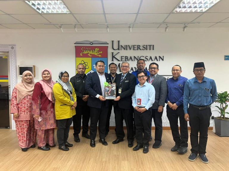 Sesi Kunjungan Hormat Kesatuan Kakitangan Am UKM (KESUKMA) ke Pejabat Pendaftar UKM