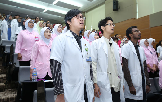 Be Prepared To Work Overseas Final Year Medical Students Told Ukm News Portal