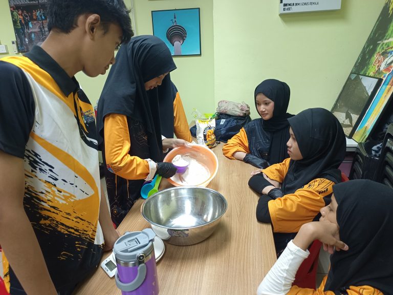 PROGRAM BAKE-A-MATH