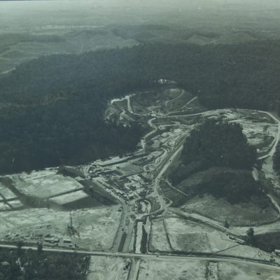 gambar pemandangan dari udara sewaktu kerja-kerja pembangunan kampus induk bangi diambil pada 24.2.1975
