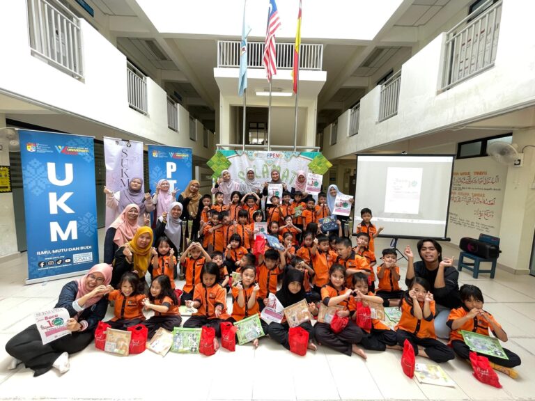 JOM BACA 10 MINIT & BELAJAR MELIPAT BAJU BERSAMA ANAK-ANAK TUNAS UKM!