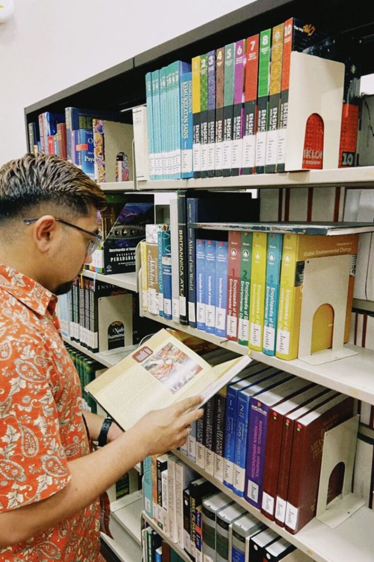 Jom Baca Bersama 10 Minit | Perpustakaan Hospital Canselor Tuanku Muhriz (HCTM)