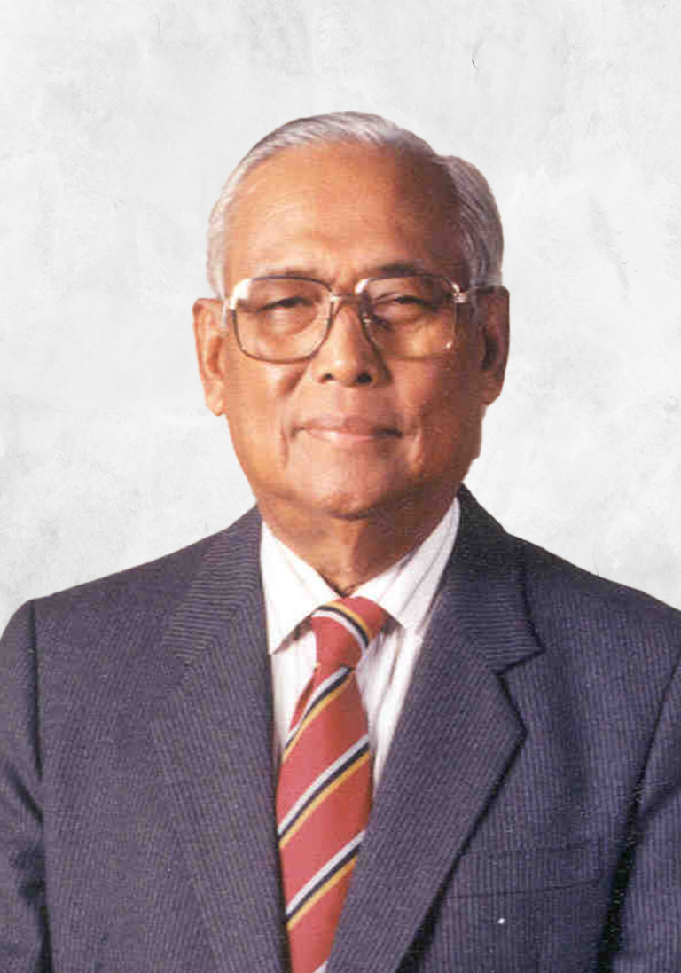YBhg. Tun Abdullah Hj Mohd Salleh