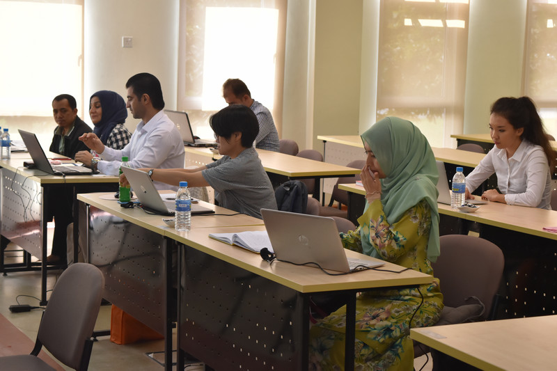 The UKM Graduate Centre Workshop Series 41/2017: Writing for ...