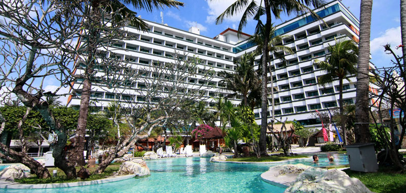 Swimming Pool Inna Grand Bali Beach