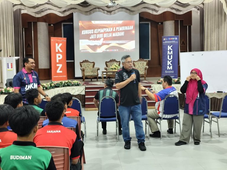 Kursus Kepimpinan dan Pembinaan Jati Diri Belia Madani di SAMURA