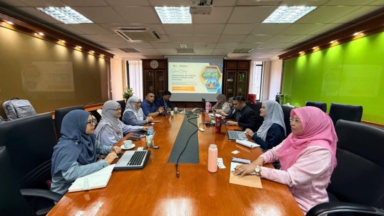 Lawatan Penanda Aras Pusat Perancangan Intitusi dan Strategik (IPSC), USM ke UKM