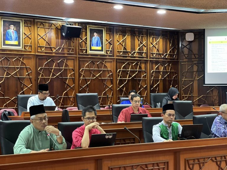 Pembentangan Pencapaian Prestasi KPI Strategik Universiti Tahun 2025 Vol.2